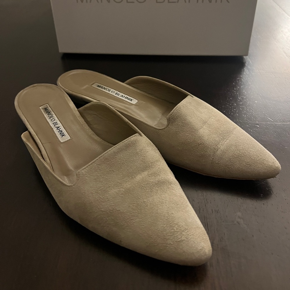 🥥 Manolo Blahnik sz 39 Mules
